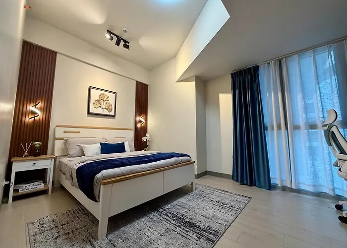 Uptown Luxe 2br I 4bedsi Balcony And Views At Bgc Manila