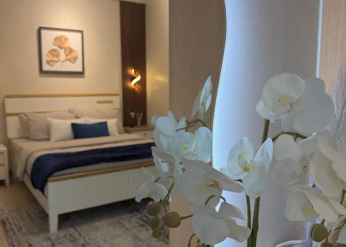 Uptown Luxe 2br I 4bedsi Balcony And Views At Bgc *