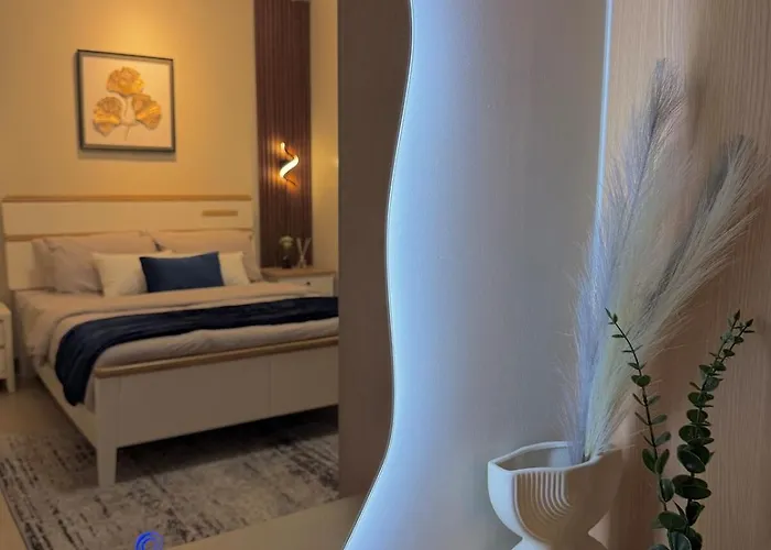 Uptown Luxe 2br I 4bedsi Balcony And Views At Bgc Manila