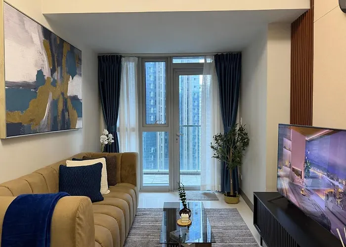 Apartment Uptown Luxe 2br I 4bedsi Balcony And Views At Bgc