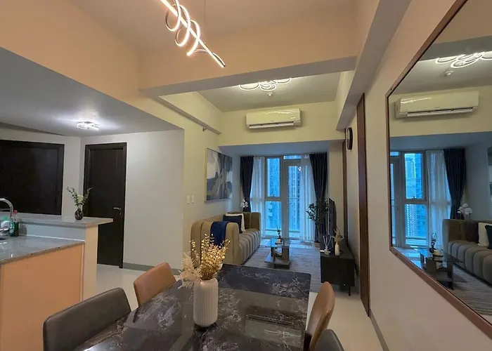 Uptown Luxe 2br I 4bedsi Balcony And Views At Bgc