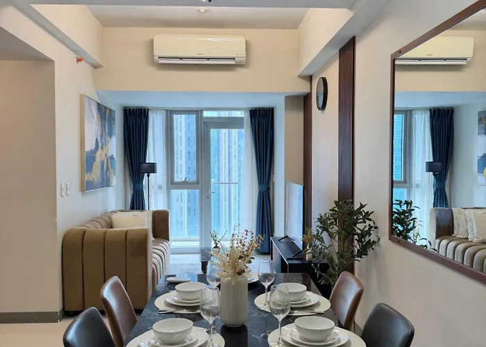 Uptown Luxe 2br I 4bedsi Balcony And Views At Bgc Apartment Manila