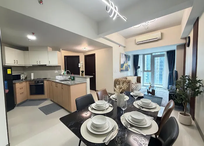 Uptown Luxe 2br I 4bedsi Balcony And Views At Bgc Apartment *
