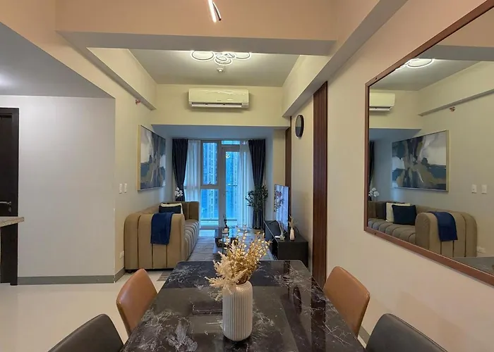 Uptown Luxe 2br I 4bedsi Balcony And Views At Bgc