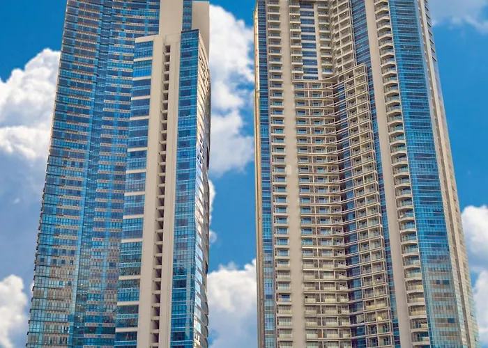 Uptown Luxe 2br I 4bedsi Balcony And Views At Bgc Manila
