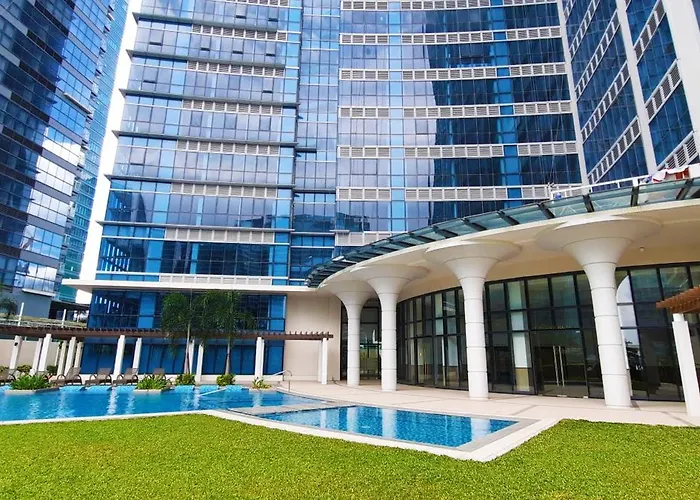 Uptown Luxe 2br I 4bedsi Balcony And Views At Bgc Manila