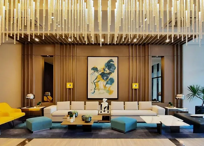 Uptown Luxe 2br I 4bedsi Balcony And Views At Bgc Apartment