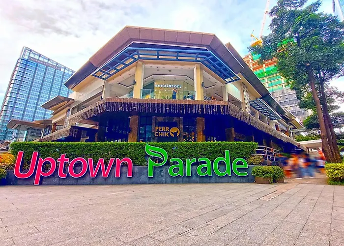 Apartment Uptown Luxe 2br I 4bedsi Balcony And Views At Bgc *